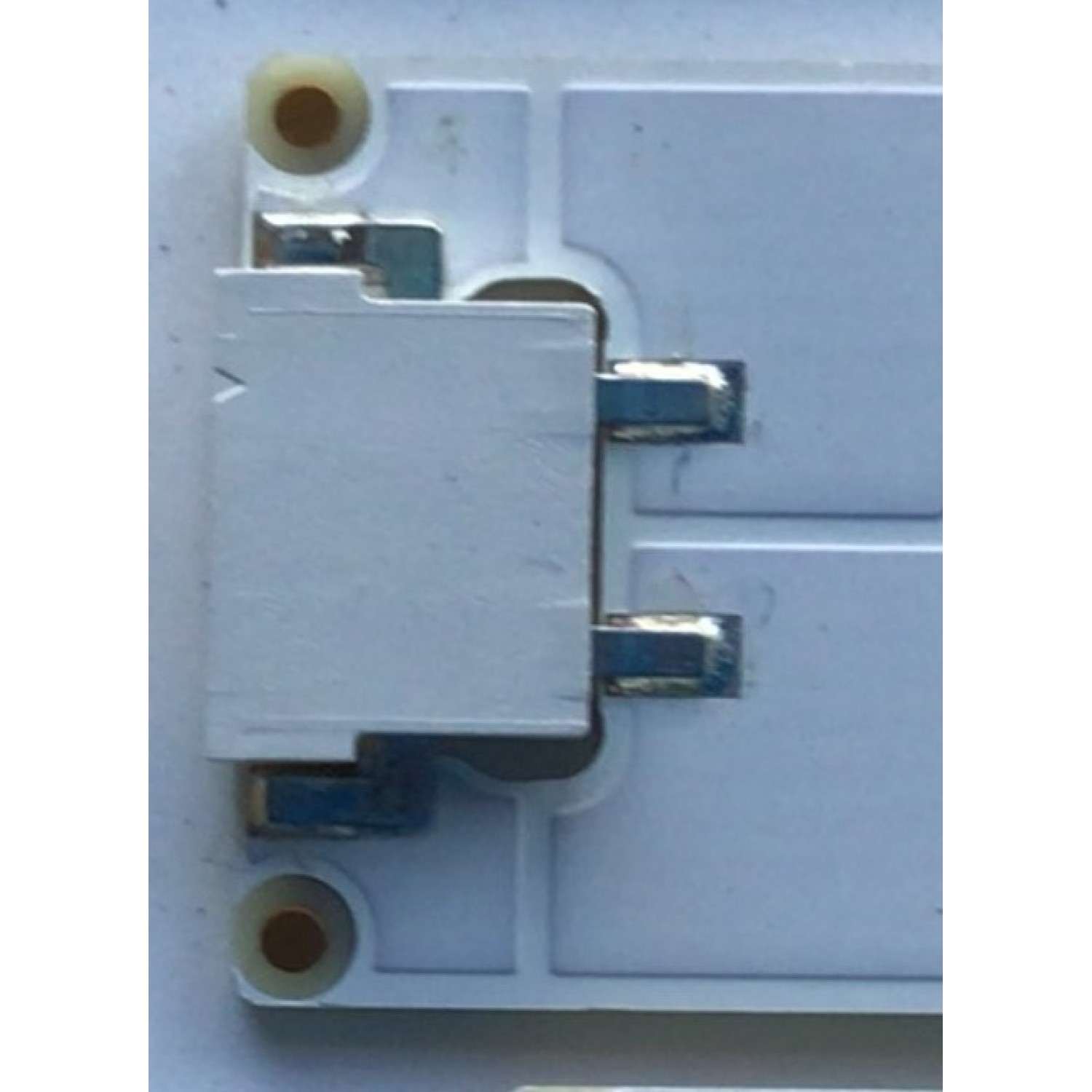 KIT DE LEDS PARA TV LG ( 9 PZ ) ((KIT INCOMPLETO, ORIGINALMENTE CONSTA DE 10PZ)) / NUMERO DE PARTE EAV63632406 / LGD550P3 / SSC_55LJ55/55UJ63_B_8LE_REV01_160922 / 55LJ55_FHD_B / PANEL NC550DUE / MODELO 55LJ5500-UB - Imagen 5